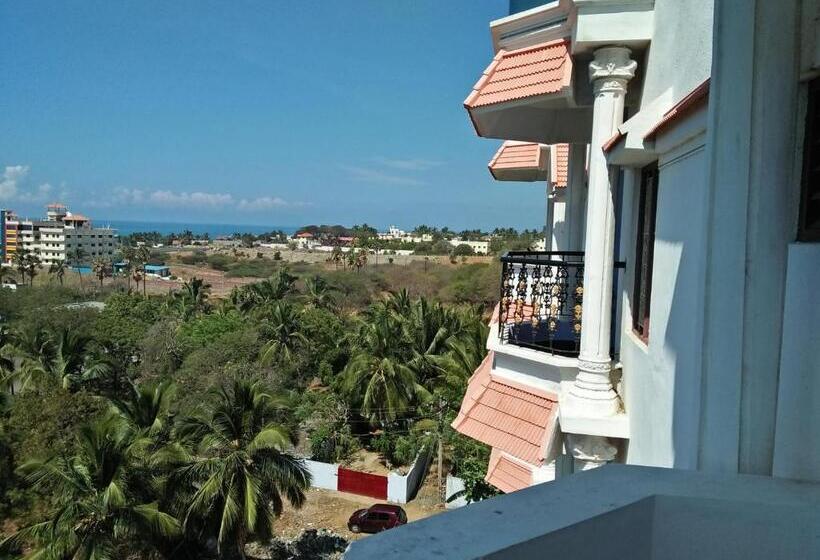 Трехместный Номер Deluxe, Viswa Residency