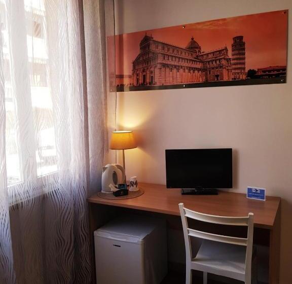 اتاق استاندارد چهار تخته, Bed And Breakfast Sognando Verso La Torre