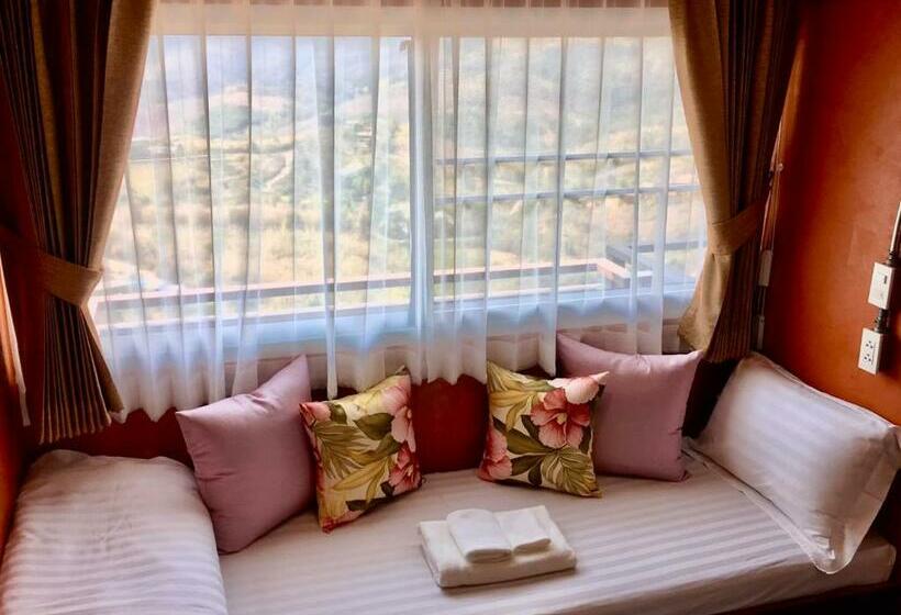 带大床的豪华间, Grand Kokkod Khao Kho Resort
