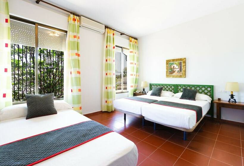 Номер Стандарт Трехместный, Venta Del Alto Hotel Las Cumbres By Vivere Stays