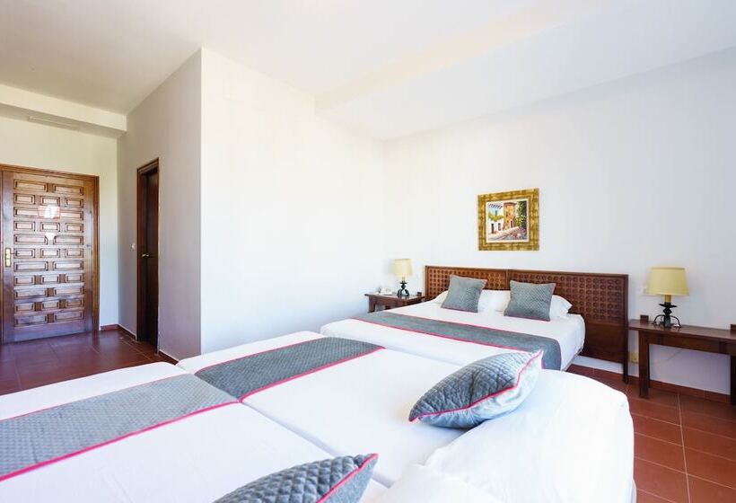 Четырехместный Номер Стандарт, Venta Del Alto Hotel Las Cumbres By Vivere Stays