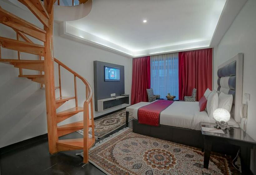 Family Suite, Rose Petal