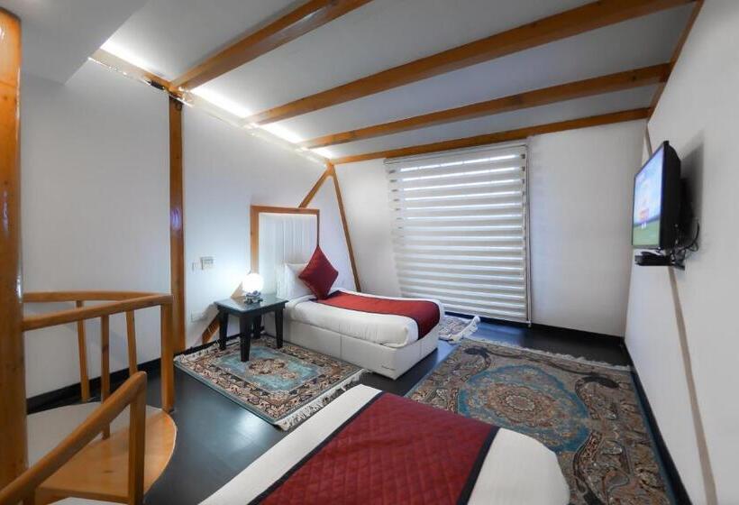 Family Suite, Rose Petal