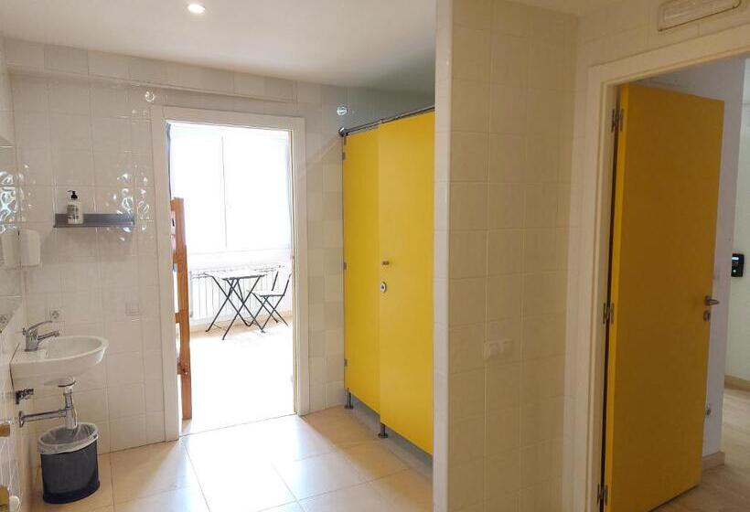 اتاق استاندارد چهار تخته, áncora Hostel Foz