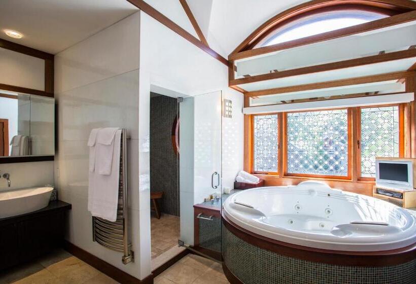 Люкс Повышенной Комфортности, East Hampton Art House Bed And Breakfast