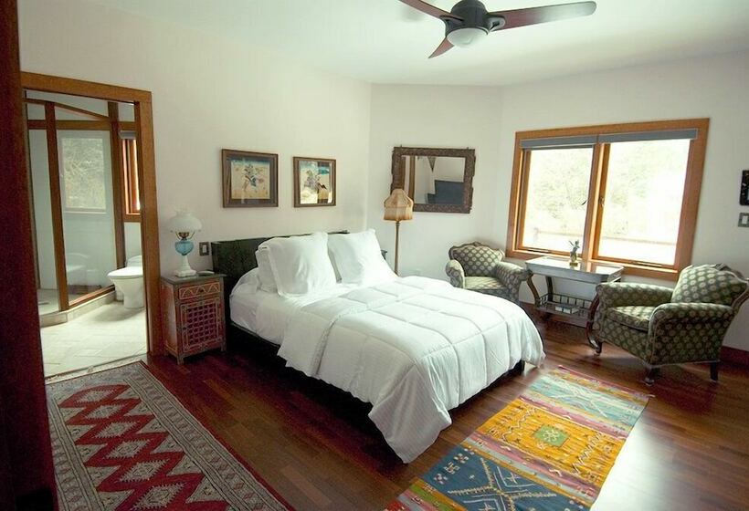 Номер Стандарт, East Hampton Art House Bed And Breakfast