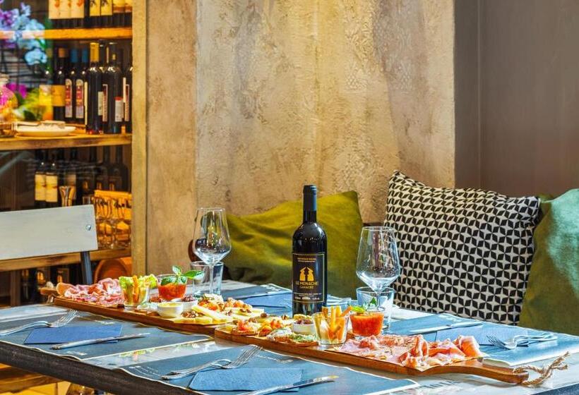 اتاق کلاسیک سه تخته, Locanda Le Monache