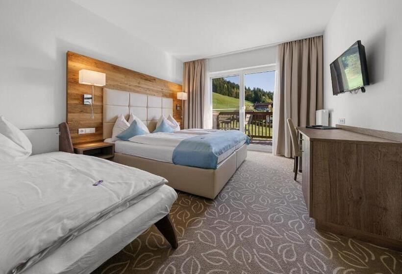 Номер Стандарт с Балконом, Landhotel Berger