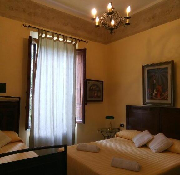 Стандартный внешний трехместный номер с ванной комнатой, Le Villi Friendly B&b