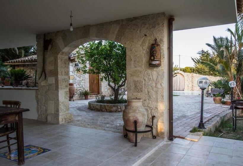 Апартаменты 1 Спальня Вид на Сад, Casale Rocca Russa B&b