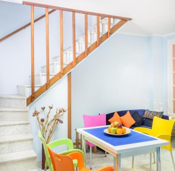 اتاق خانوادگی با سرویس بهداشتی مشترک, Hostel White Town