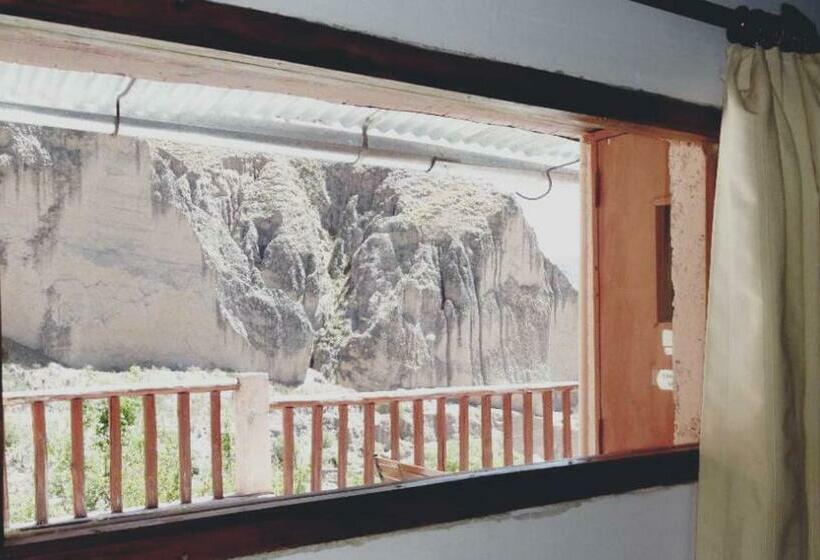 스탠다드 룸 산 전망, Hostal Milmahuasi Iruya