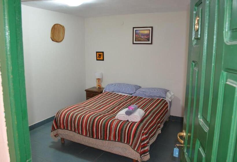 スタンダードインサイドビュールーム, Hostal Milmahuasi Iruya