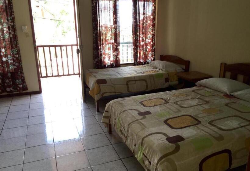 스탠다드 룸, Downtown Montezuma Hostel