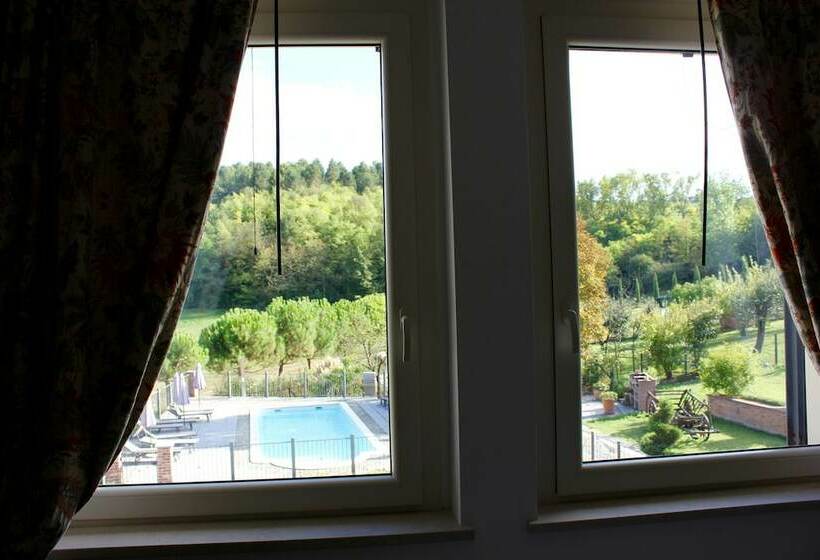 Номер Стандарт, Cascina Castagneto