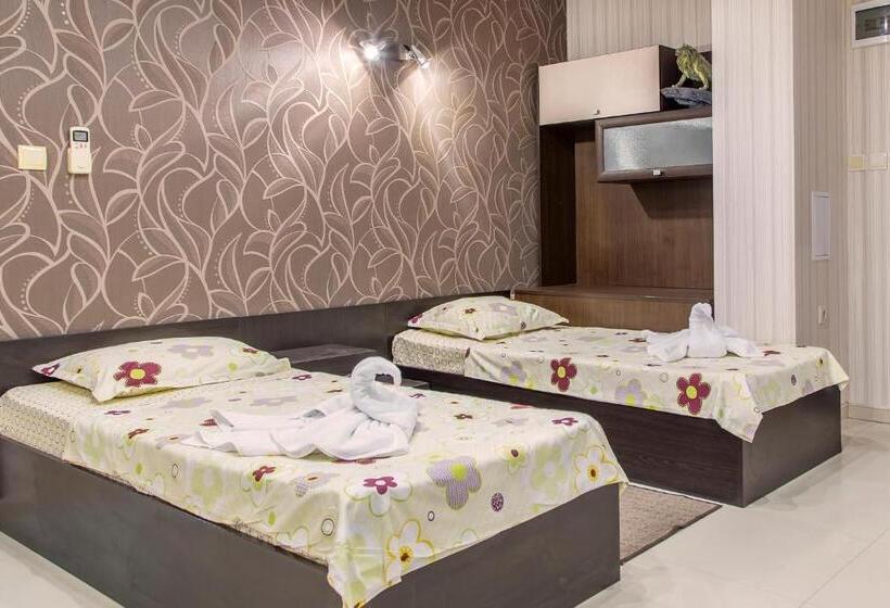 استودیوی استاندارد با چشم‌انداز دریا, Family Hotel Adena
