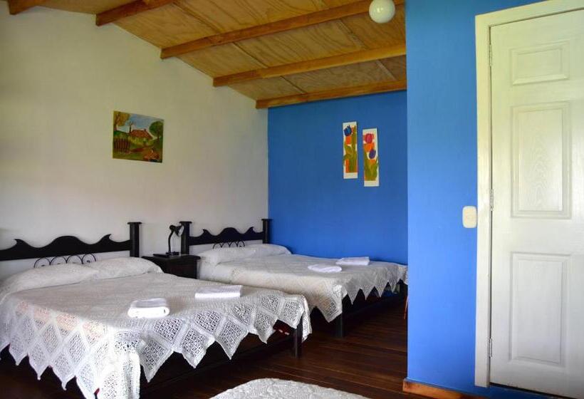 Семейный Номер, Finca Azulinas