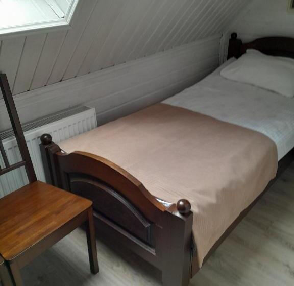 다락방 스탠다드 룸, Villa Leku Spa Resort
