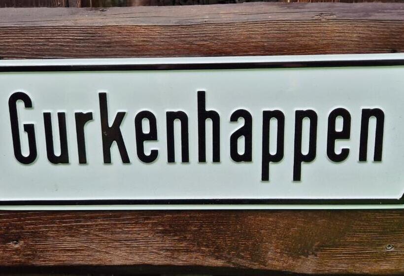 Номер Стандарт Совместная Ванная, Mini Hotel übernachten Im Gurkenfass