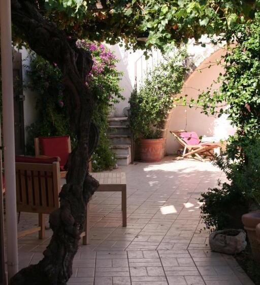 Quarto Quadruple Standart Vista Jardim, Albarosa