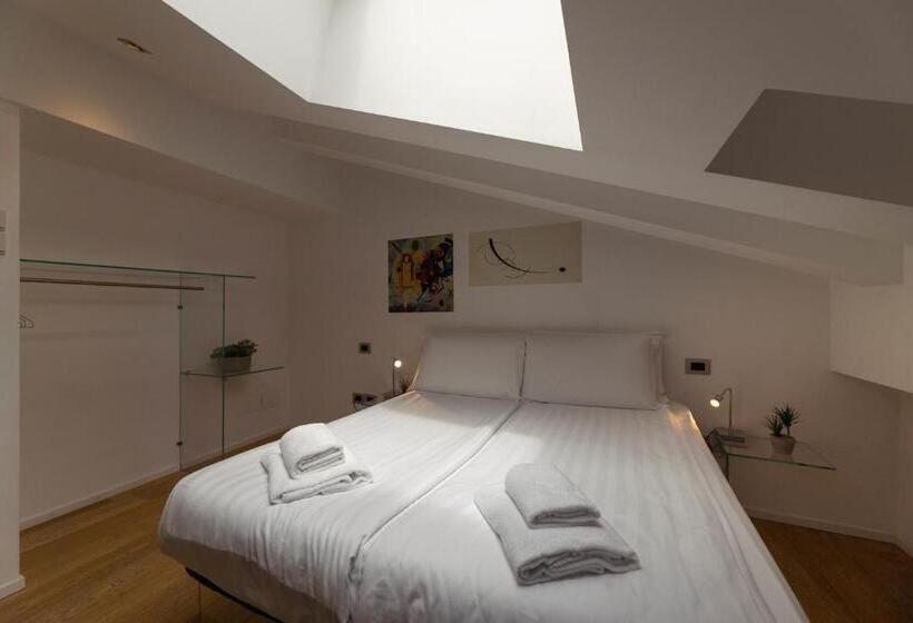 سوییت, Heart Of Trento Loft & Rooms