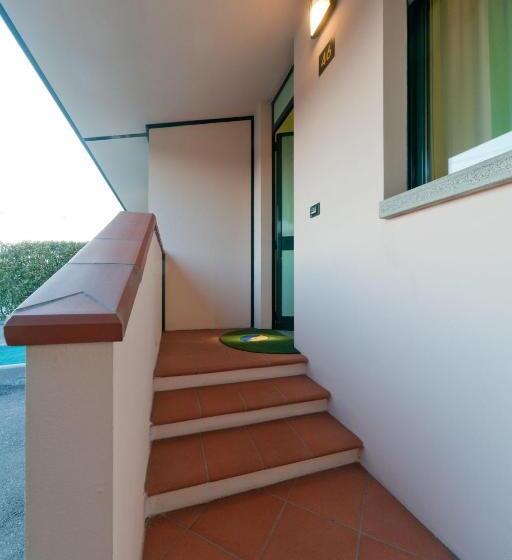 اتاق استاندارد, Dealuna Motel