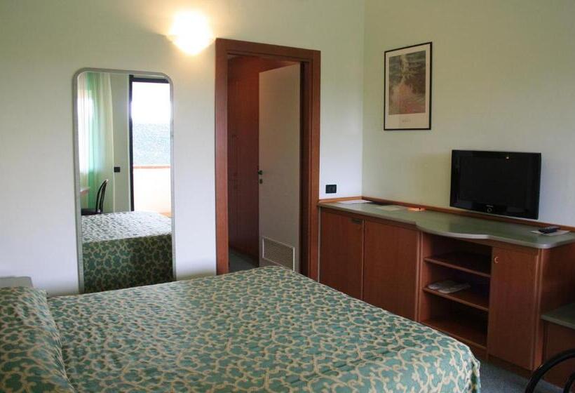 اتاق عادی, Dealuna Motel