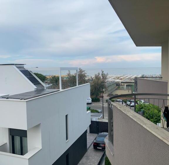 اتاق لوکس با چشمانداز دریا, Moderno   Bed & Breakfast