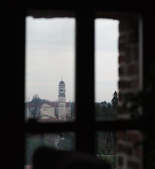 Полулюкс, Castello Di Cernusco Lombardone