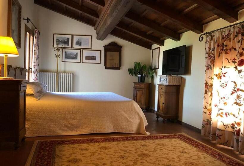 Полулюкс, Castello Di Cernusco Lombardone