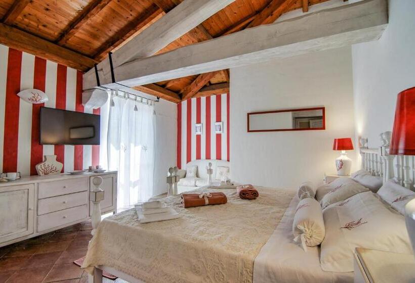سوئیت با بالکن, Domus Corallia Luxury Rooms