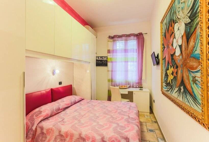 Номер Стандарт Вид на Сад, Villa Bellini Room&breakfast