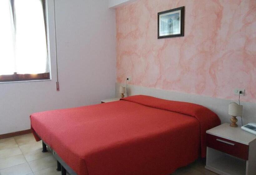 スタンダード４人部屋, Albergo Ristorante Gori
