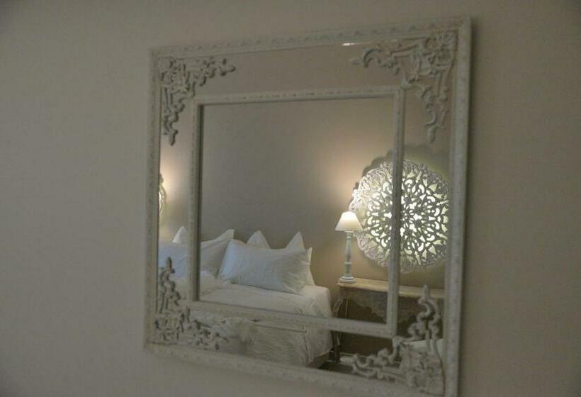 Quarto Estandar, Silva