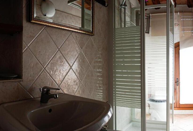 Люкс Вид на Город, B&b Le Undici Lune