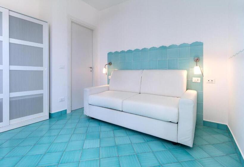 اتاق خانوادگی, B&b Sperlonga