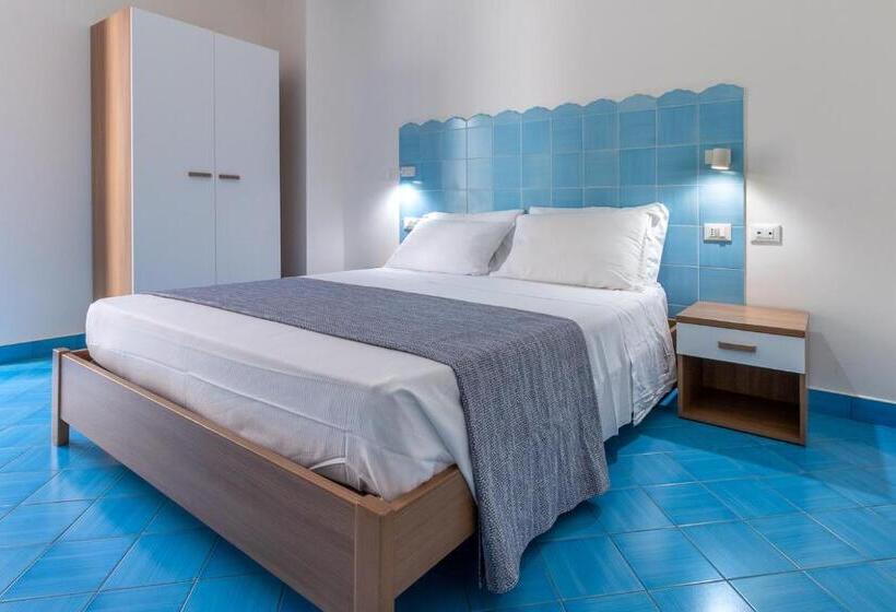 اتاق استاندارد با بالکن, B&b Sperlonga