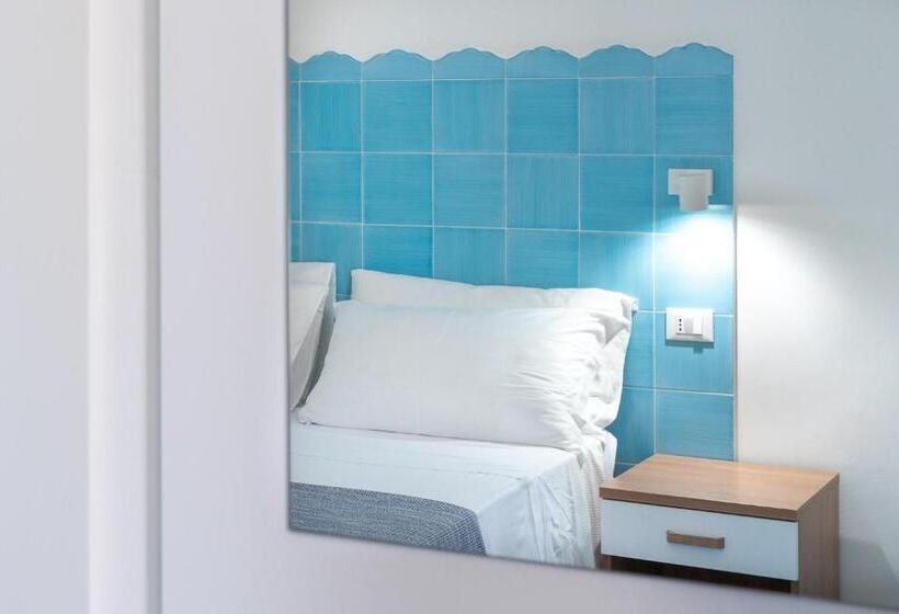 اتاق استاندارد با بالکن, B&b Sperlonga