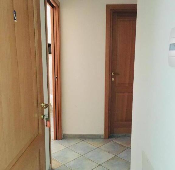 Четырехместный Номер Стандарт, Albergo Villamarina