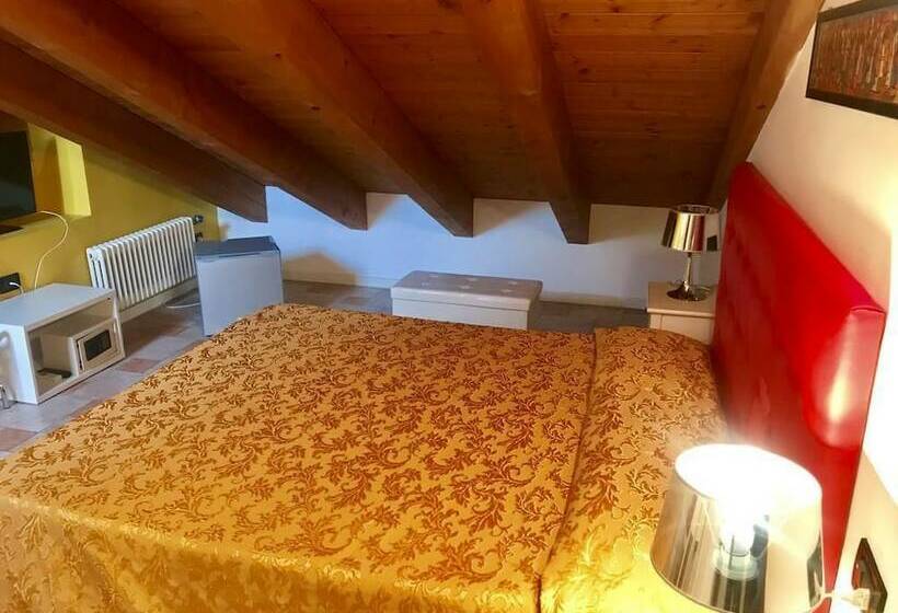 Номер Deluxe с Балконом, Chioggia Bridges