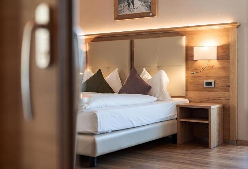 패밀리 룸, Albergo Belvedere