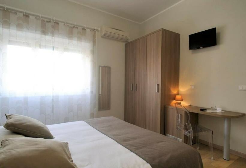 Номер Стандарт Трехместный, Albergo Anita