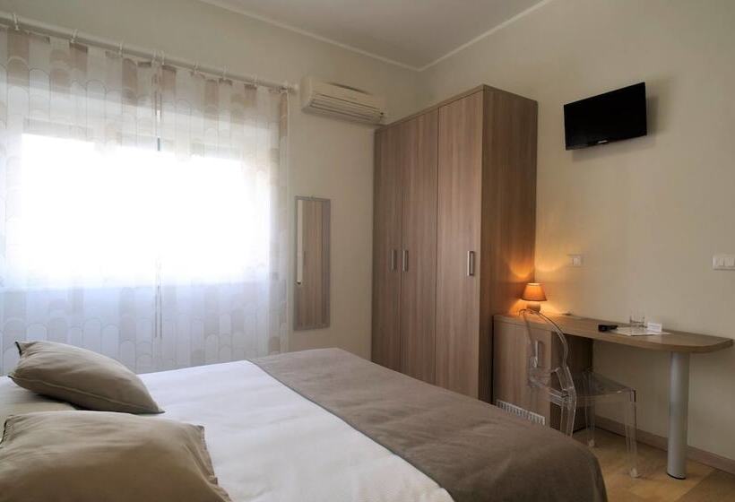 Номер Стандарт Индивидуальный, Albergo Anita