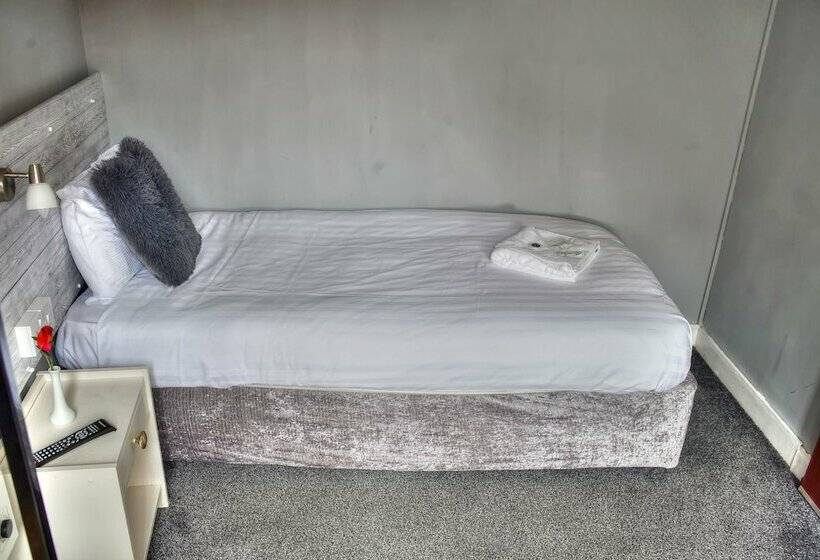 اتاق استاندارد یک تخته با سرویس بهداشتی مشترک, Villa Rose