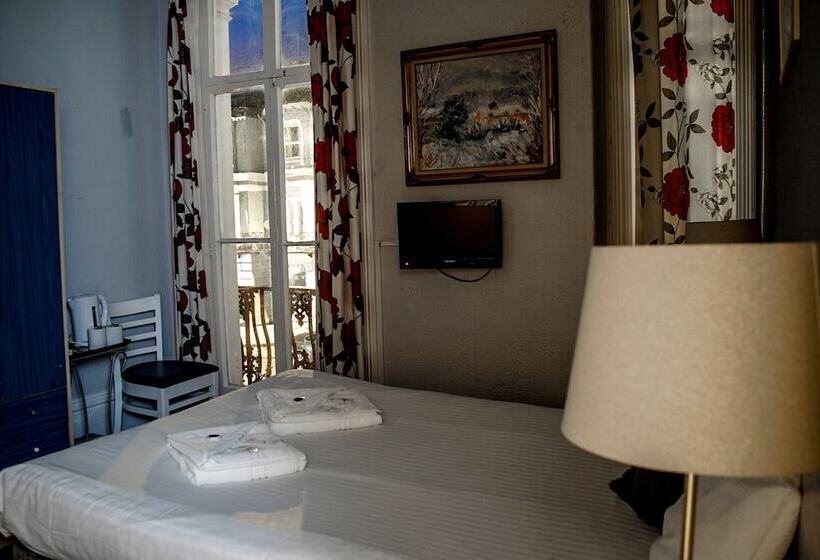 اتاق استاندارد چهار تخته, Villa Rose