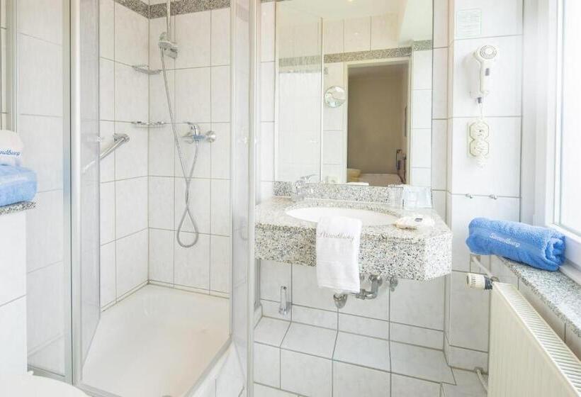 اتاق استاندارد, Strandburg