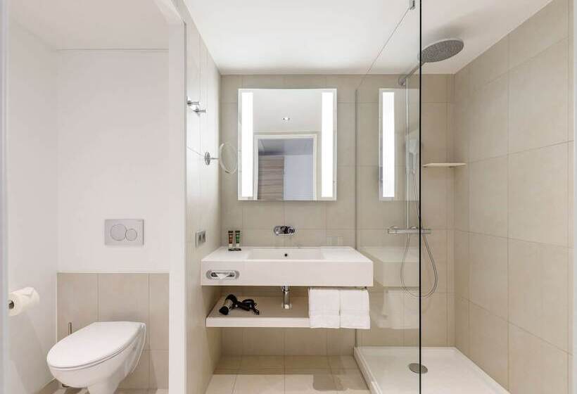 家庭间, Novotel Wien Hauptbahnhof
