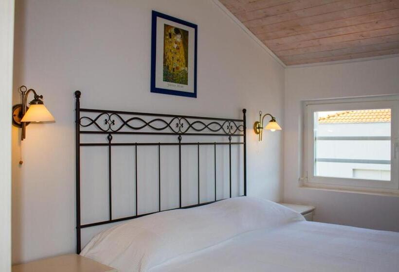 اتاق استاندارد سه نفره, B&b Baron Gautsch