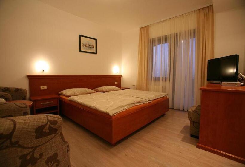 اتاق لوکس خانوادگی, B&b Marijana