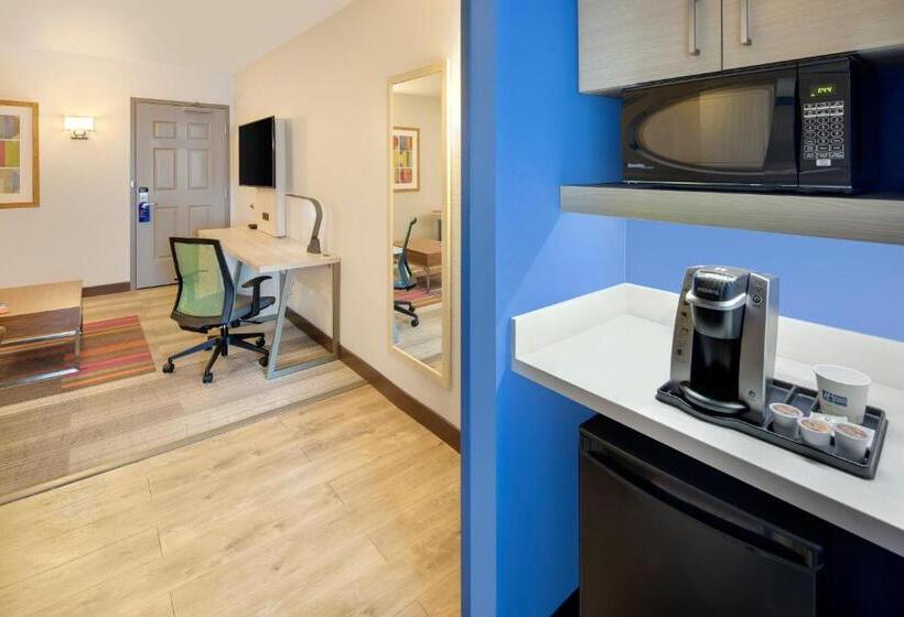 Люкс Адаптированный для Инвалидов, Holiday Inn Express & Suites S Lake Buena Vista, An Ihg